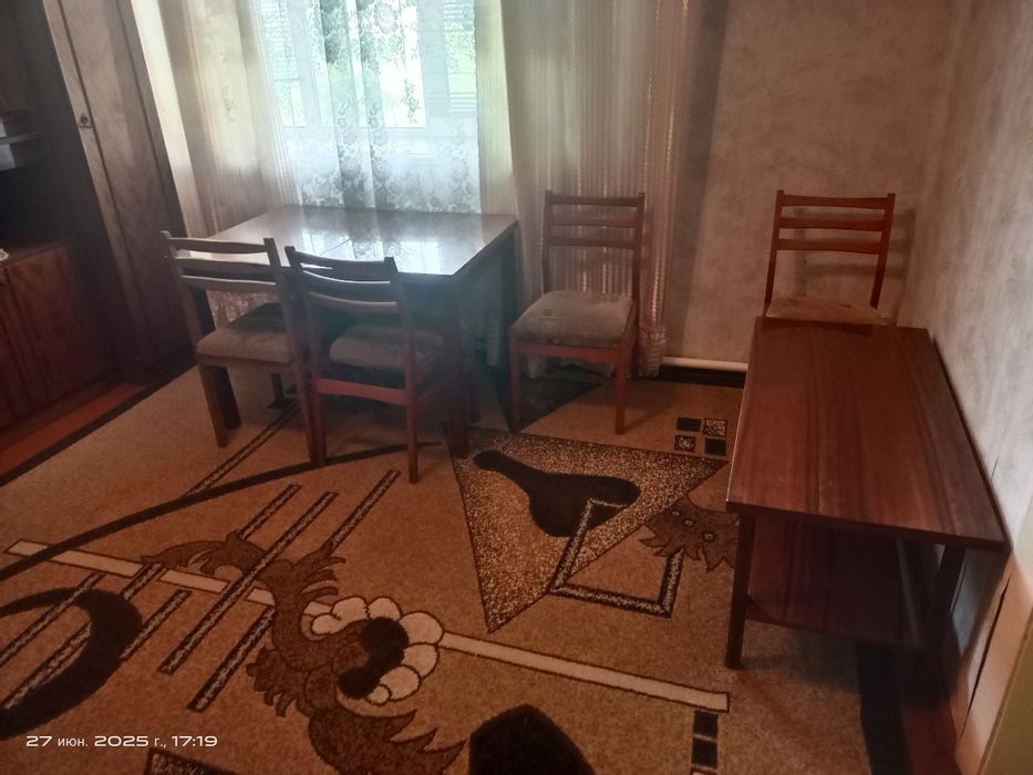 Продається двоповерховий котедж у м. Баштанка