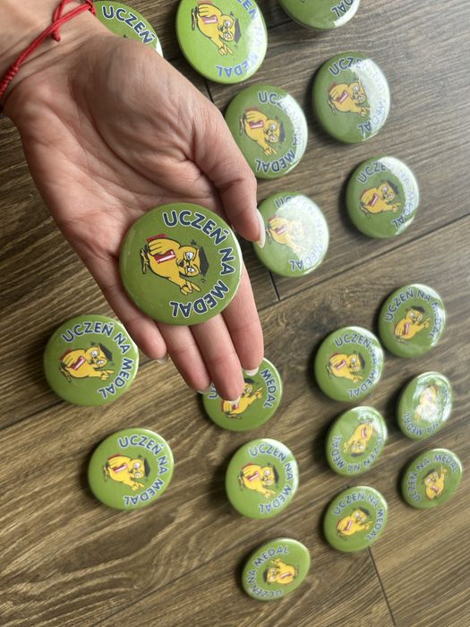 Przypinki, dla ucznia, uczeń na medal, pasowanie, terapia, rewalidacj