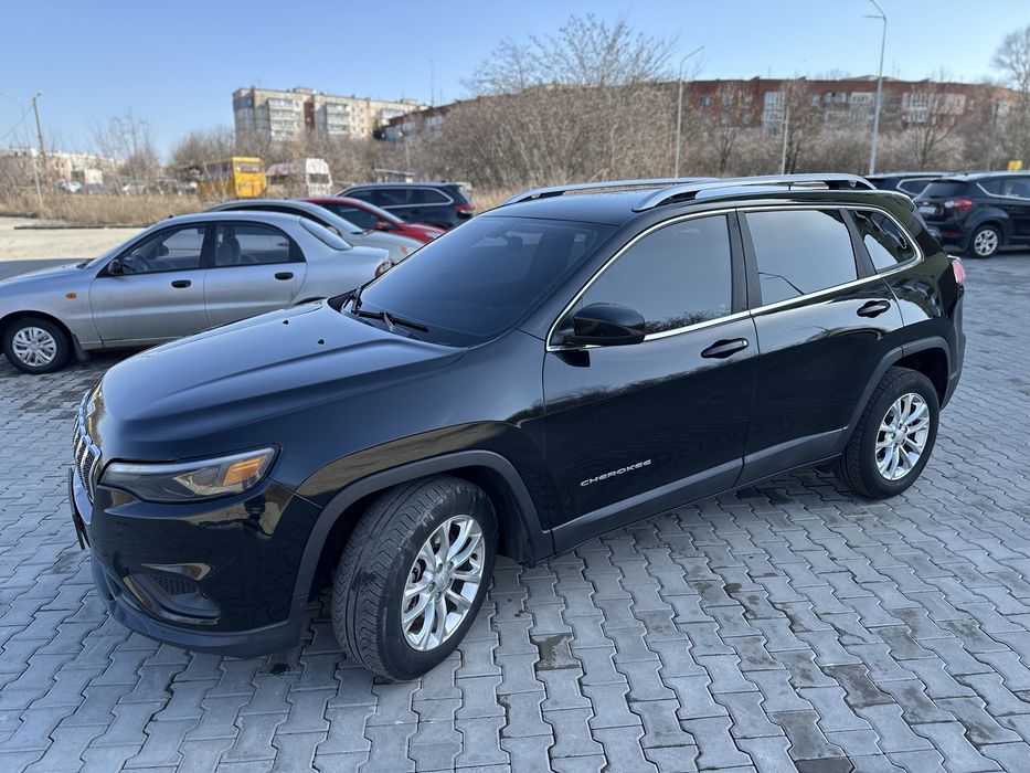 Джип Чироки 2.4 бензин
