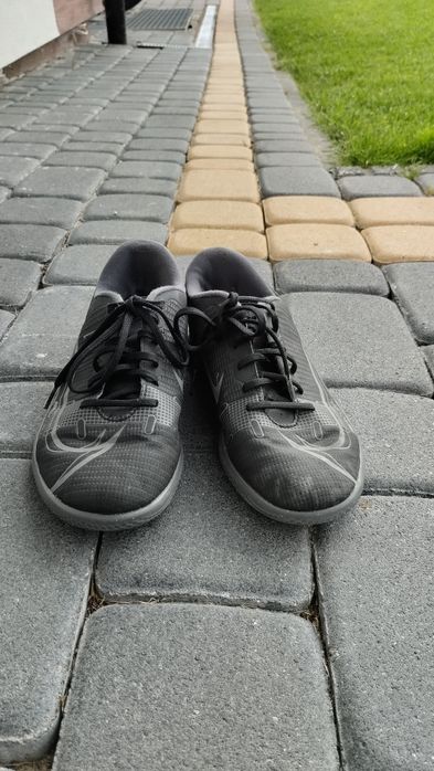 Buty halowe Nike r 38