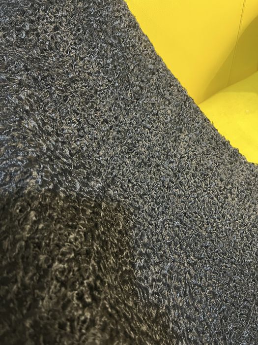 Каракуль.Штучний на бавовні.Відрізи.