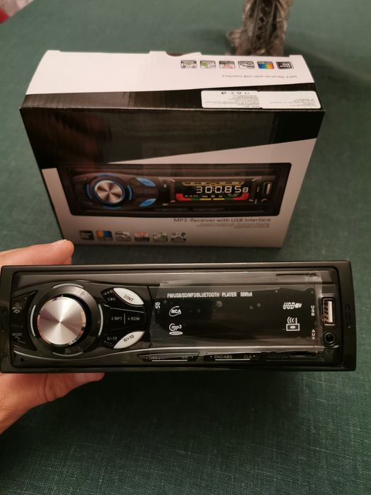 Radio Samochodowe z bluetooth FM MP3 USB SD AUX ,Pilot 4x50 watt