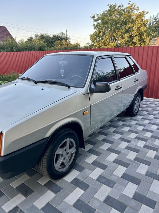 ВАЗ 21099 2001 Авто