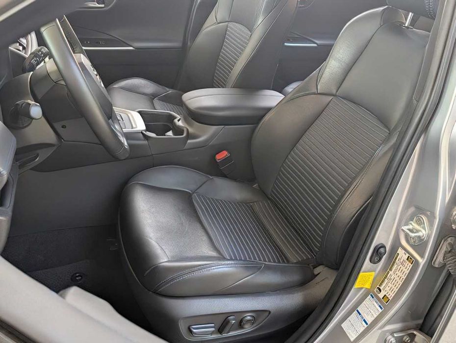 Toyota RAV4 XSE      2021