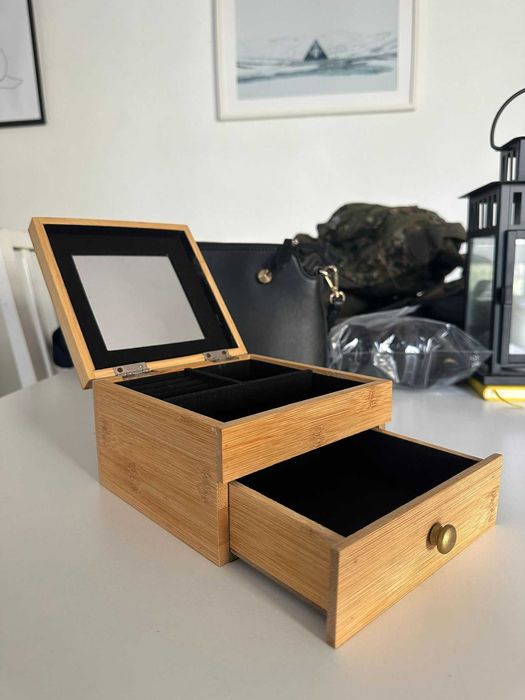 Caixa de Joias em madeira