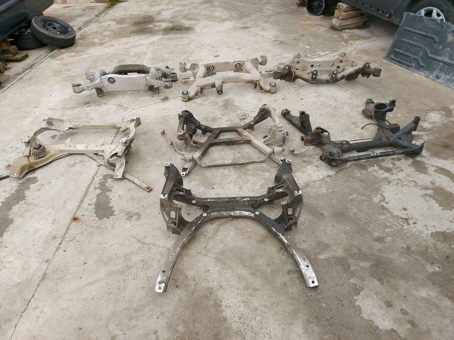 Підрамник БМВ BMW Е39 Е46 Е53 Е60 Е61 Е65 Е66 E70 E71 E83 Е90 E91 E92