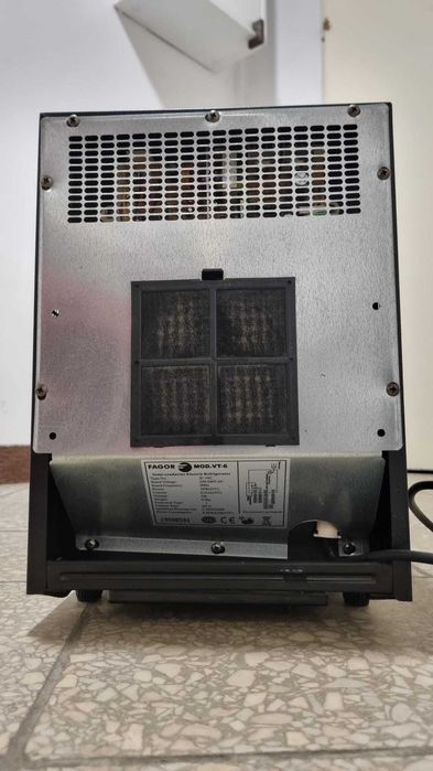 Lodówka na wino Fagor – 12 butelek – bardzo dobry stan!