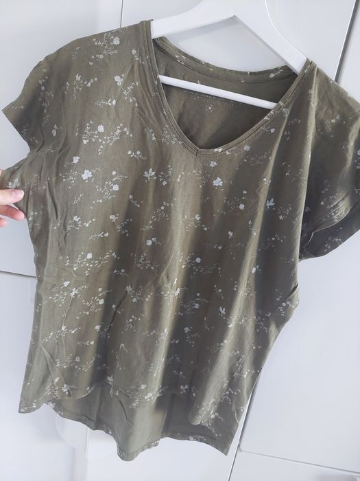 Bluzka khaki w kwiaty M