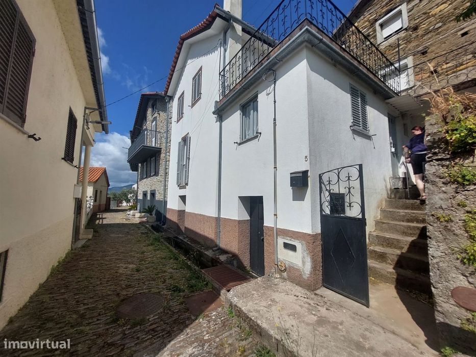 Moradia Geminada T2 Venda em Vide e Cabeça,Seia — Vide E Cabeça, Guarda