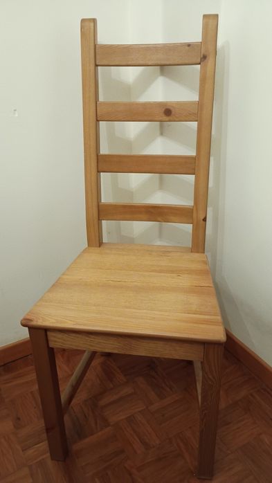 Mesa de Jantar EXTENSÍVEL + 4 Cadeiras (Madeira Maciça