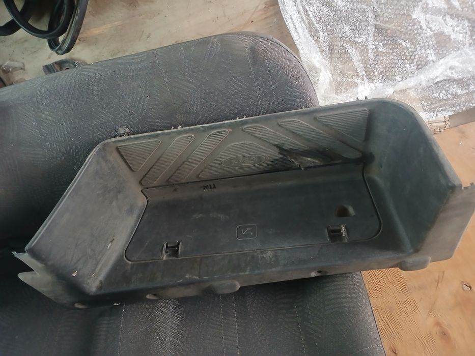 Подстаканник Форд Транзит 2000-2006