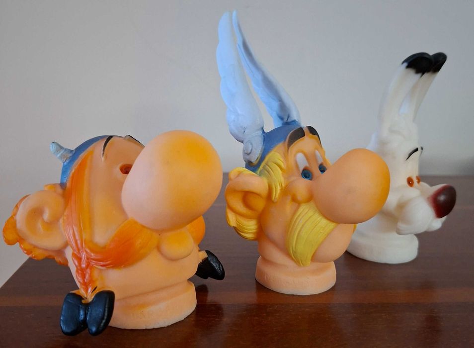 3 cabeças de marionetas Asterix. 1977