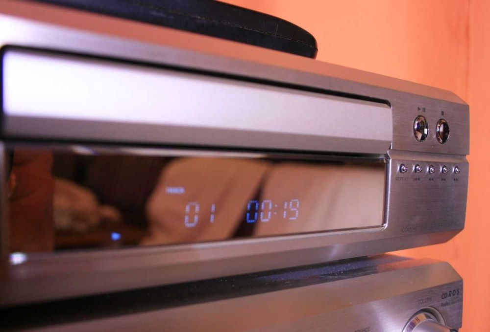 Elegancki zestaw Denon z pilotem Wzmacniacz Tuner CD