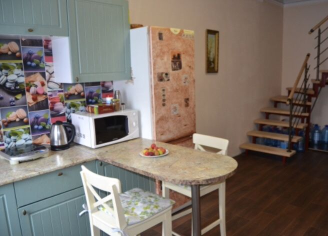 Свободна! Комната двухместная посуточно под ключ на метро Осокорки