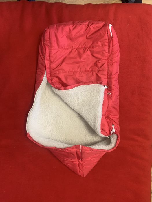 Конверт для немовляти утеплений на штучному хутрі.