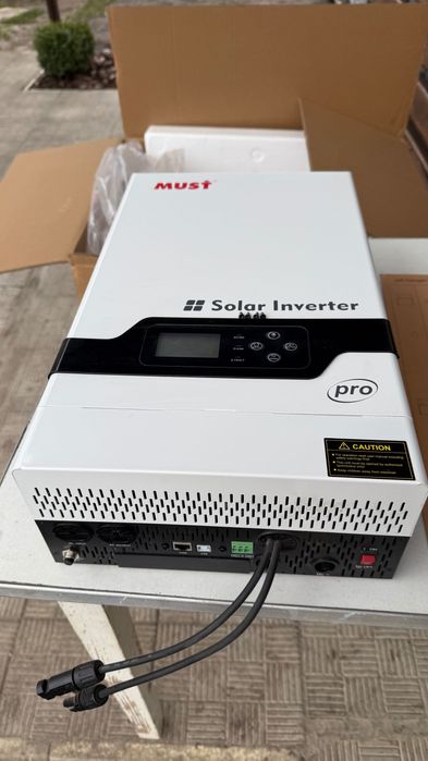 Гібридний сонячний інвертор MUST PV18-5248 PRO