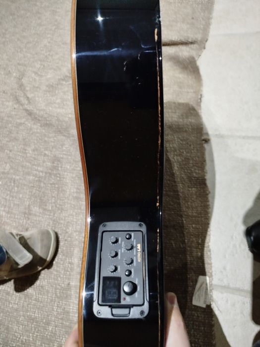 Guitarra LAG Auditorium 118 ASCE-BLK