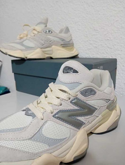 New Balance 9060 Beige Grey Silver R.44