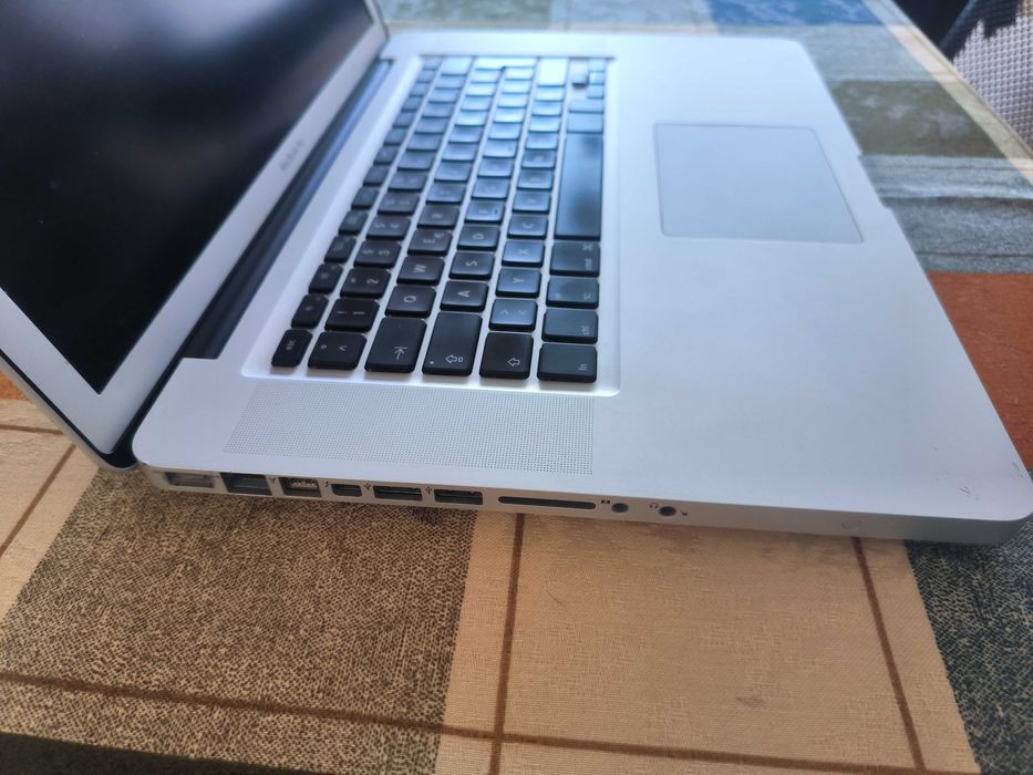 Apple Macbook Pro - Mod. A1286 - i7
