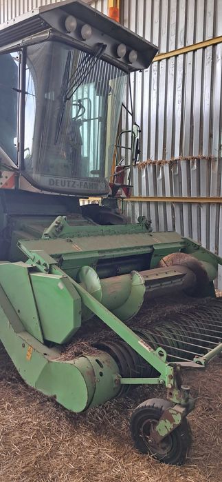Prasa samojezdna Deutz fahr