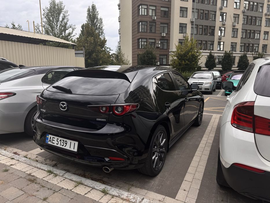 Мазда 3 2022 року