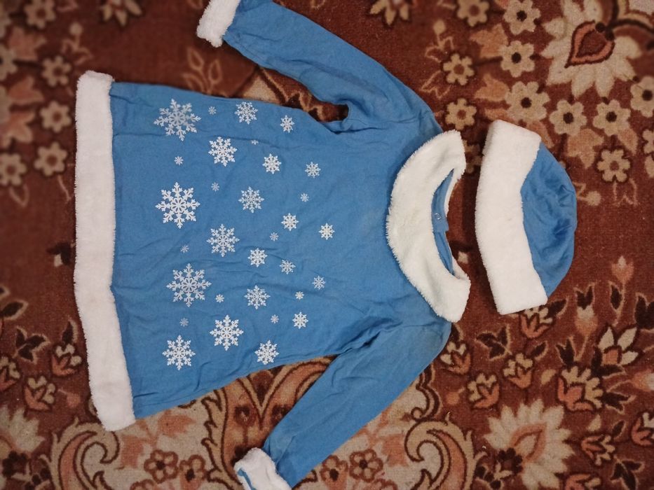 Новорічні костюми для дівчинки