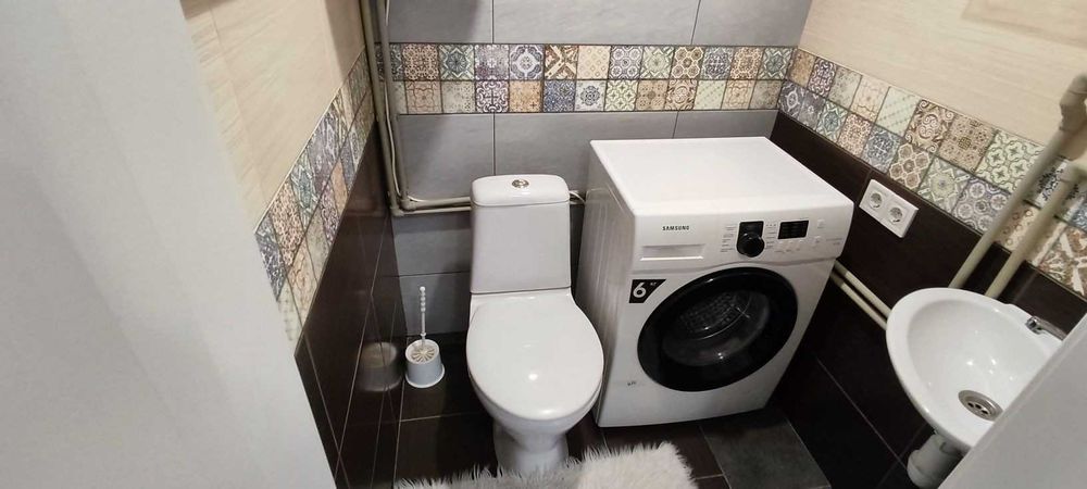 Є 2 Квартира в новобудові готова до заселення