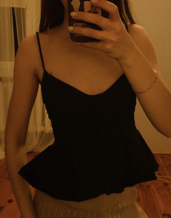 Чорний топ zara