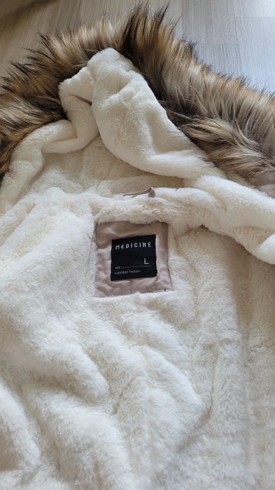 Damska kurtka parka płaszcz  zimowa MEDICINE rozmiar L nową bez metki