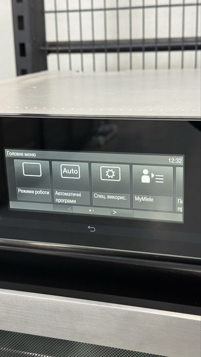 Вбудована компактна духовка DGC 6805. Підключення проточної води