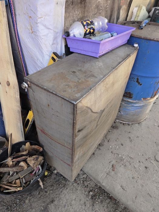 Продам бак нержавейка где-то 230 л бойлер косвенного нагрева.