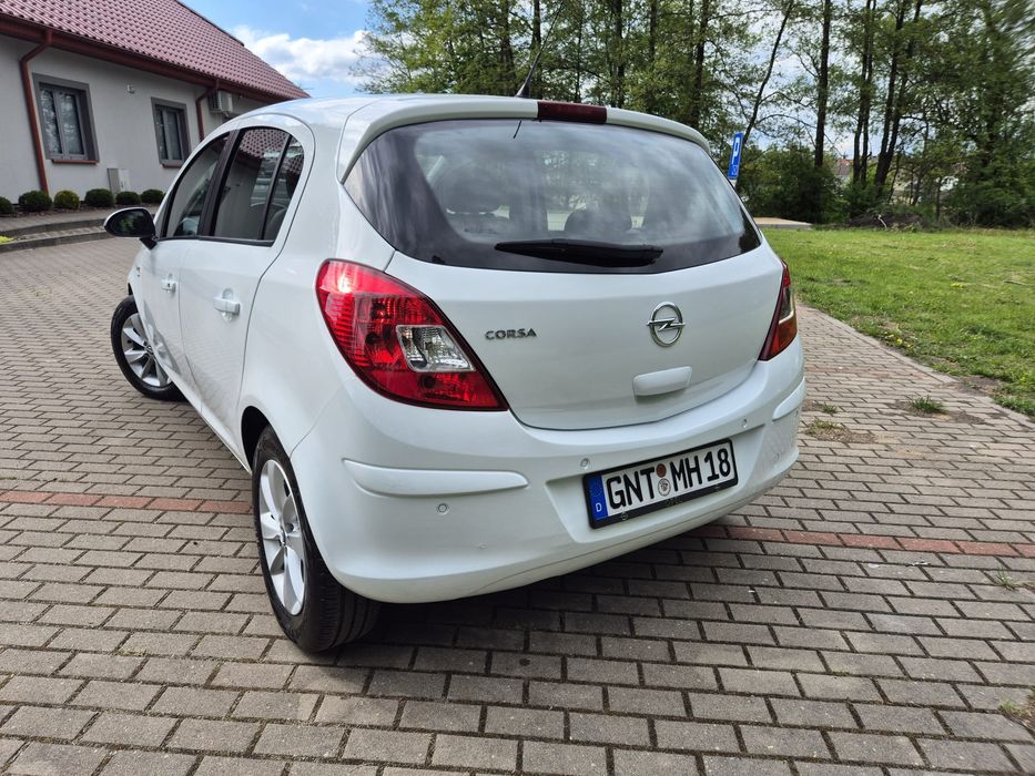 Opel Corsa D 2014r. 1.4 Benzyna Sprowadzony Opłacony Śliczny