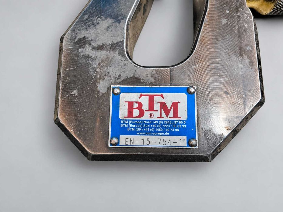 Klinczarka BTM elektrohydrauliczna do blach + głowica, bez akumulatora