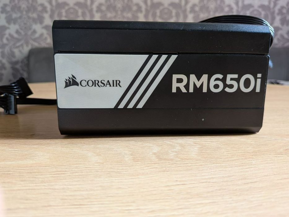 Блок живлення RM650i рекомендую для переробників тому що вже зламаний