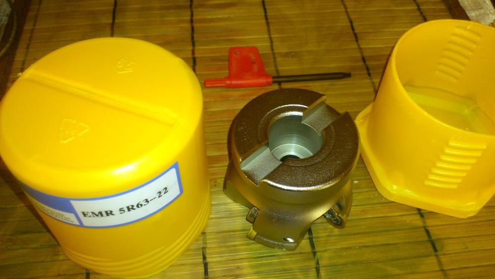 Głowica frezerska EMR 5R63-22 płytki RPMT1003