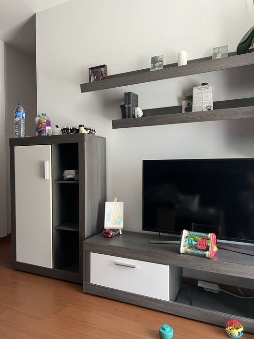 Mobilia em bom estado