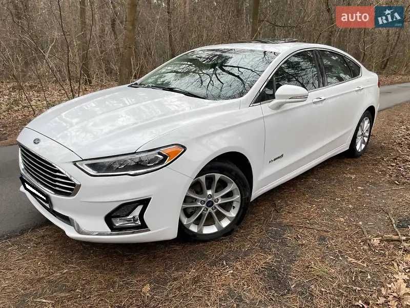 Аренда авто 650грн выкуп оренда под такси Jetta Fusion Camry гибрид