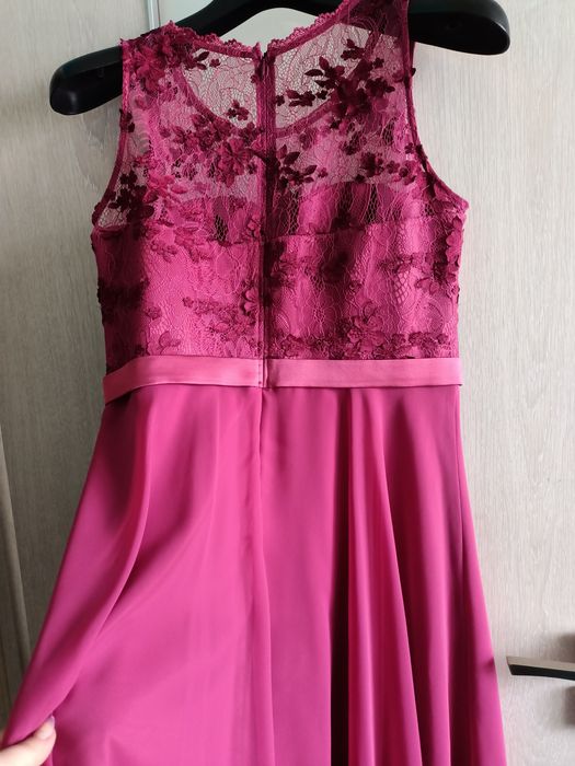 A. Nowa sukienka wizytowa wesele komunia rozmiar 40/42