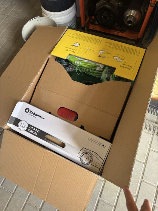 Robot koszący Robomow RKS 800