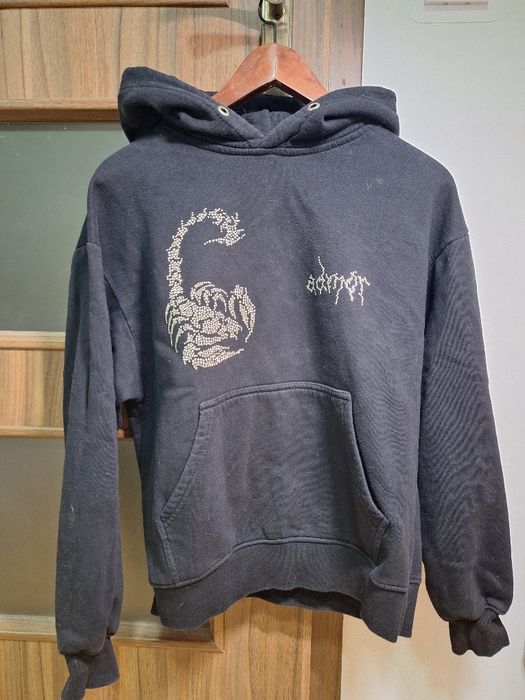 bluza admor ciepła z diamencikami skorpion