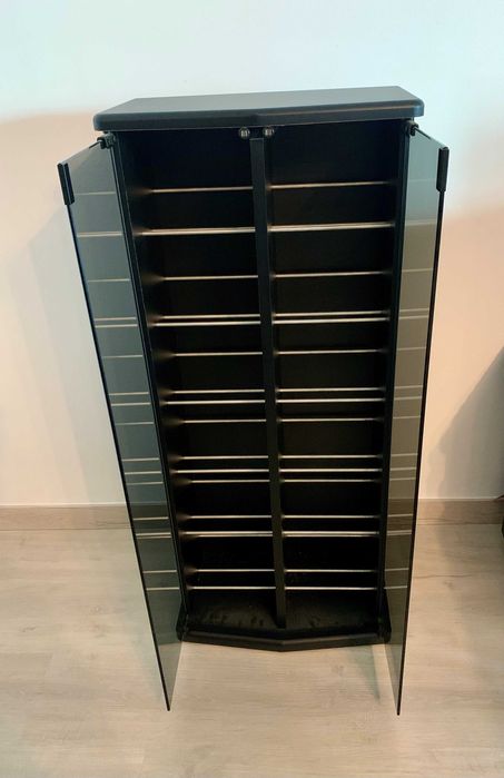 Móvel arquivo de CD's