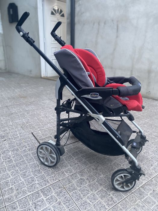 Carrinho de bébé ( chico )