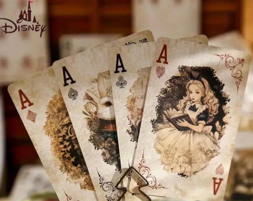 Baralho de cartas de coleçāo