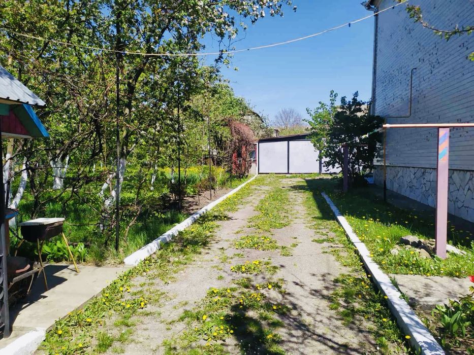 Продам добротний будинок з всім наповненням