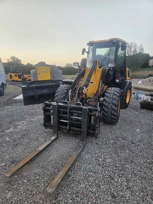 Ładowarka JCB409 wynajem maszyna kołowa