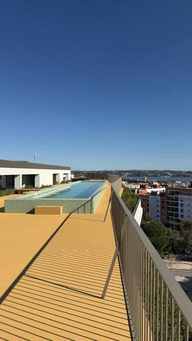 Loft de Luxo para Arrendamento | Condomínio Privado | Linda-a-Velha