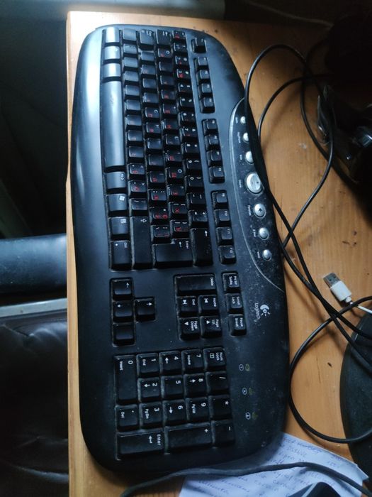 Клавиатура Logitech