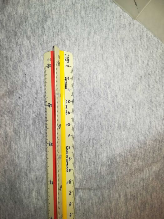 Esquadros de desenho tecnico , regua de escalas, prancheta de aluminio