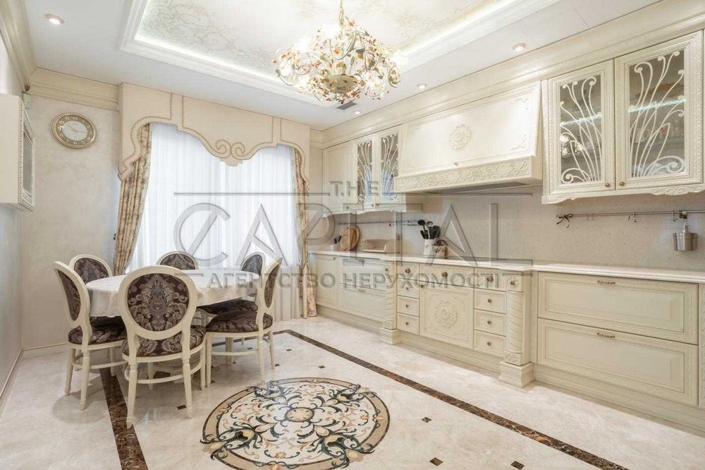Продаж VIP будинку серед сосен у Стоянці/Басейн/Автономний/Закритий КГ