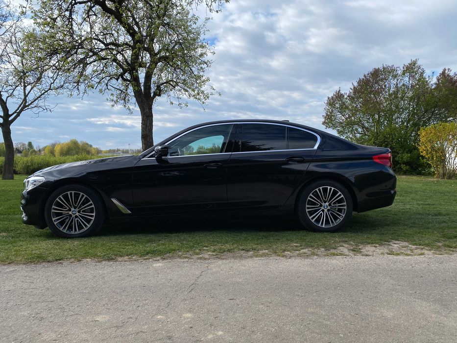 BMW Seria 5 530i Sport Line